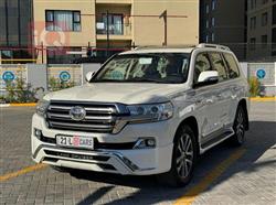 تۆیۆتا لاند کروزەر